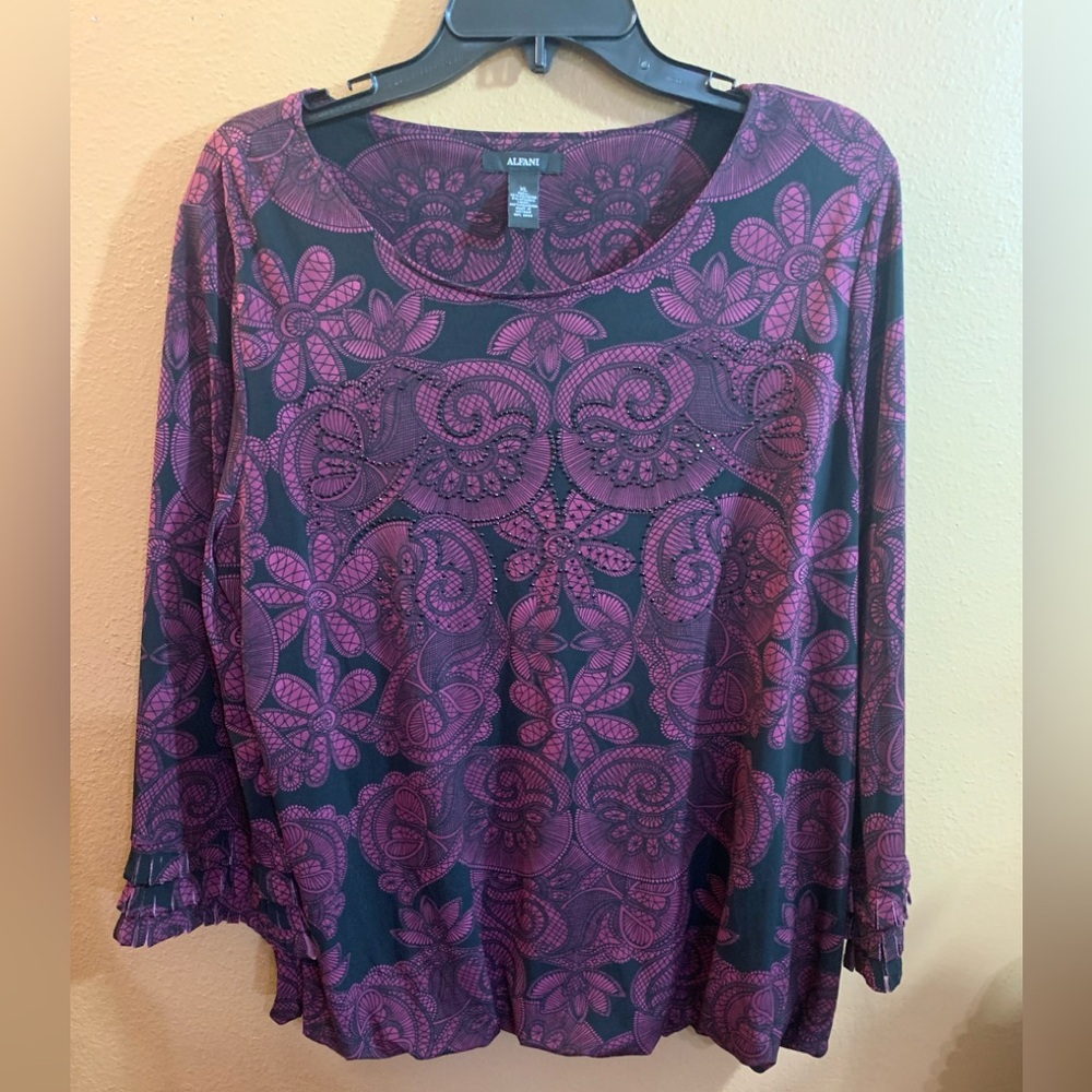 🏷️LIMITEd SALE🏷️ Alfani Purple & Black Floral Paisley Blouse - XL